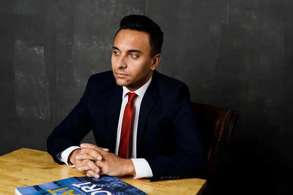 Адвокат Демидов